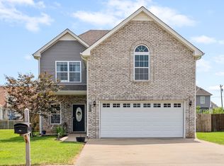 313 Ferdinand Ln, Oak Grove, KY 42262