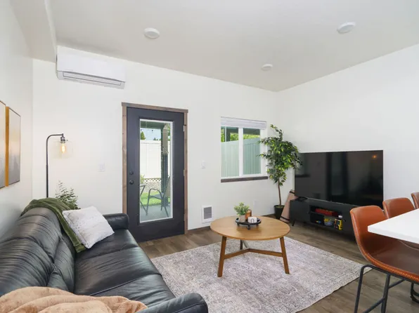 (undisclosed Address), Hayden Lake, ID 83835