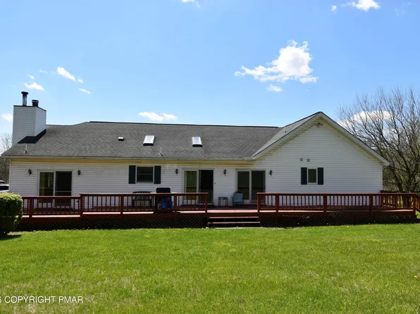 160 Quiet Valley Rd, Mount Bethel, PA 18343