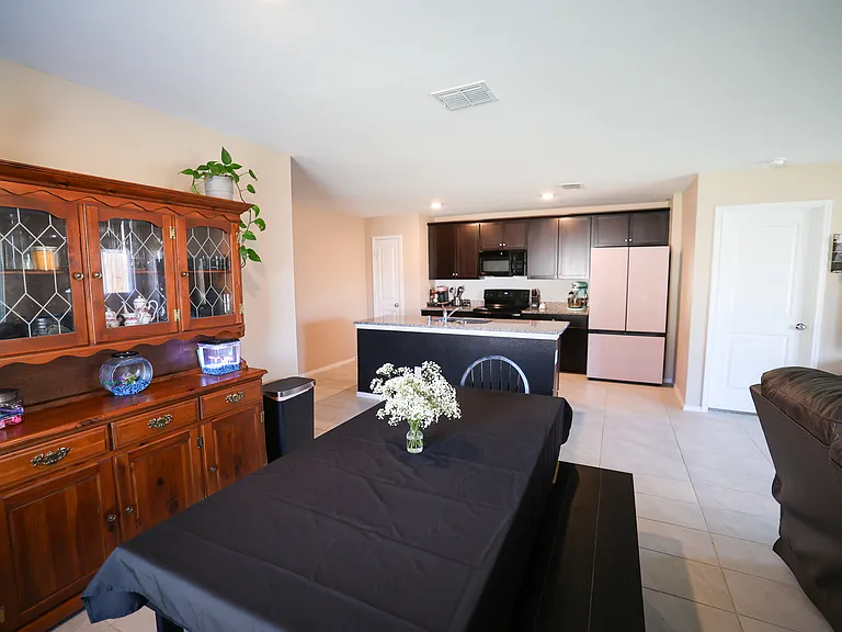 1361 Beach Dr — Photo 32