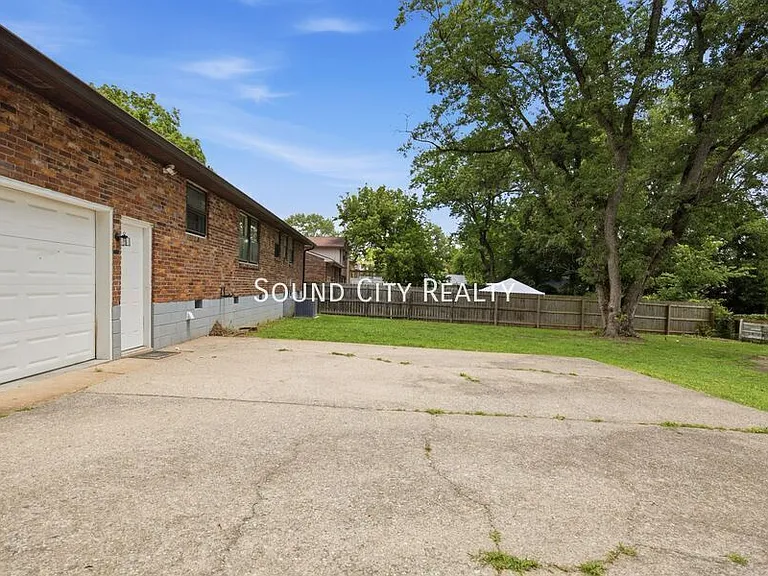 309 Cathy Jo Dr — Photo 23