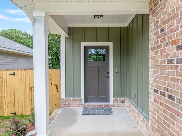 1521 23rd St, Niceville, FL 32578