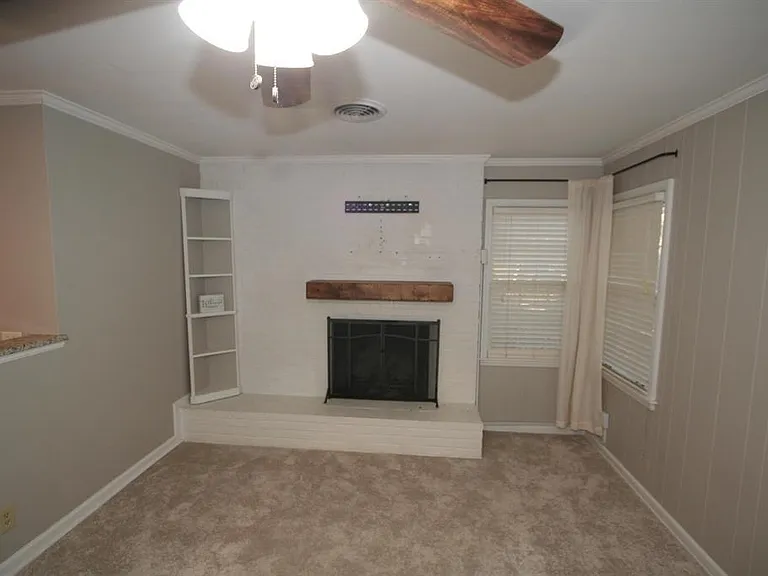 1588 Dorset Dr — Photo 7