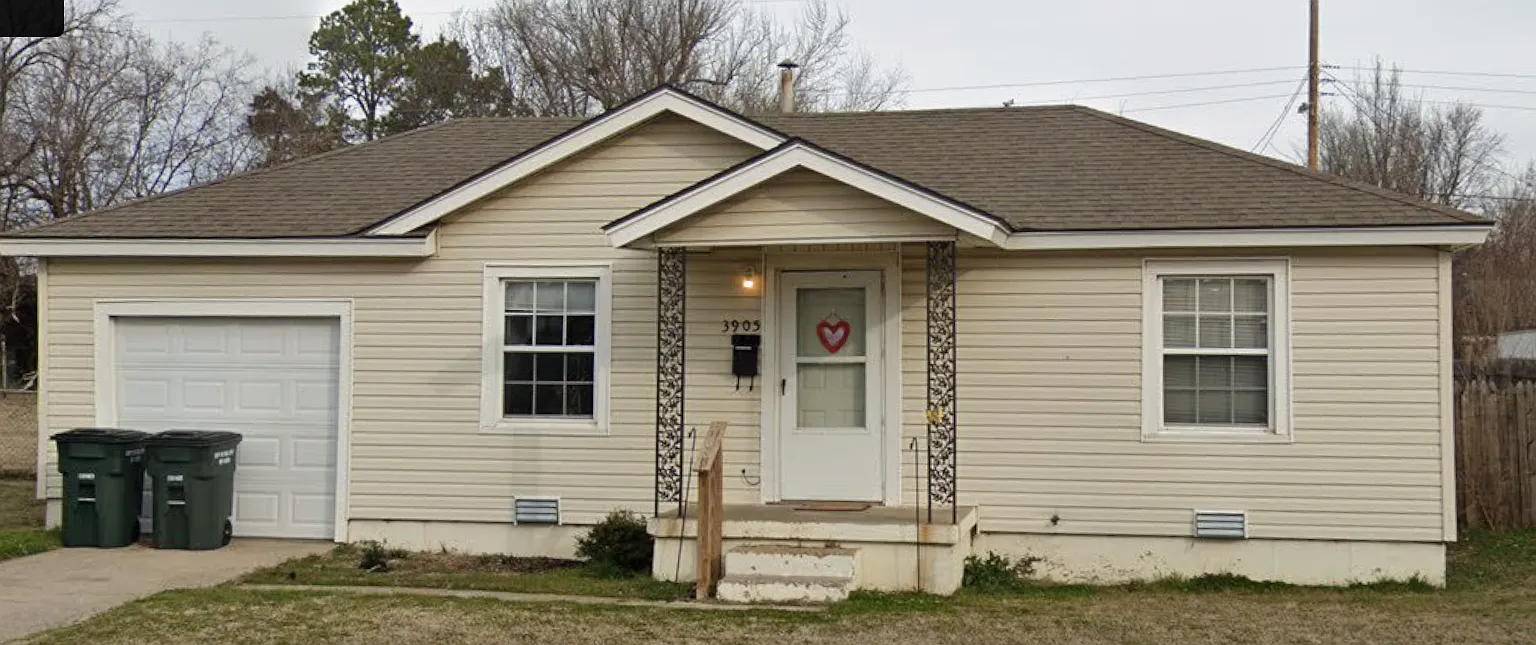 2 bed, 600 sqft, $900 — Photo 1