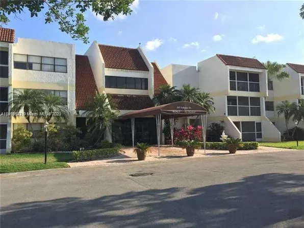 100 Lakeview Dr APT 206, Fort Lauderdale, FL 33326