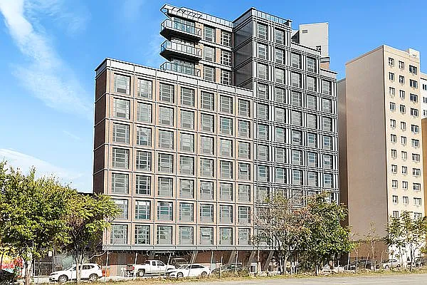329 E 132nd St #4K — Photo 4
