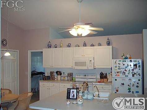 4th image of 4824 SW 24th Ave