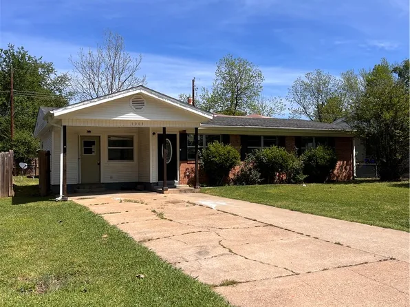 1003 E F St, Russellville, AR 72801