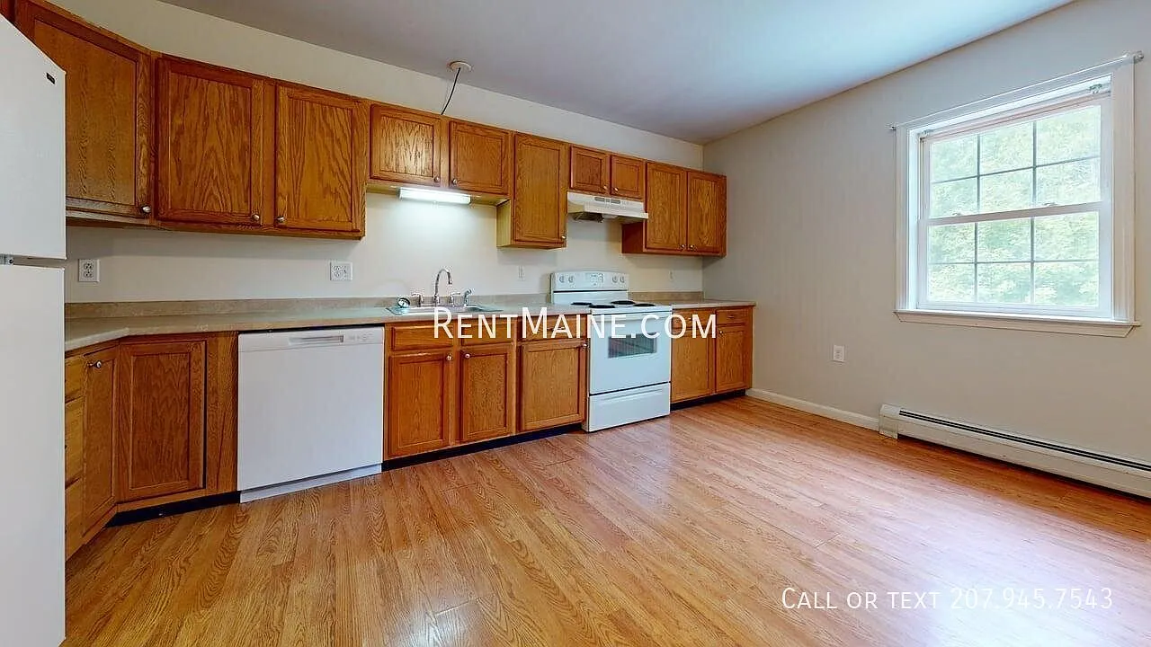 2 bed, 992 sqft, $1,425 — Photo 1