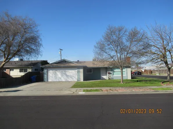 2094 Stratford Way, Hanford, CA 93230