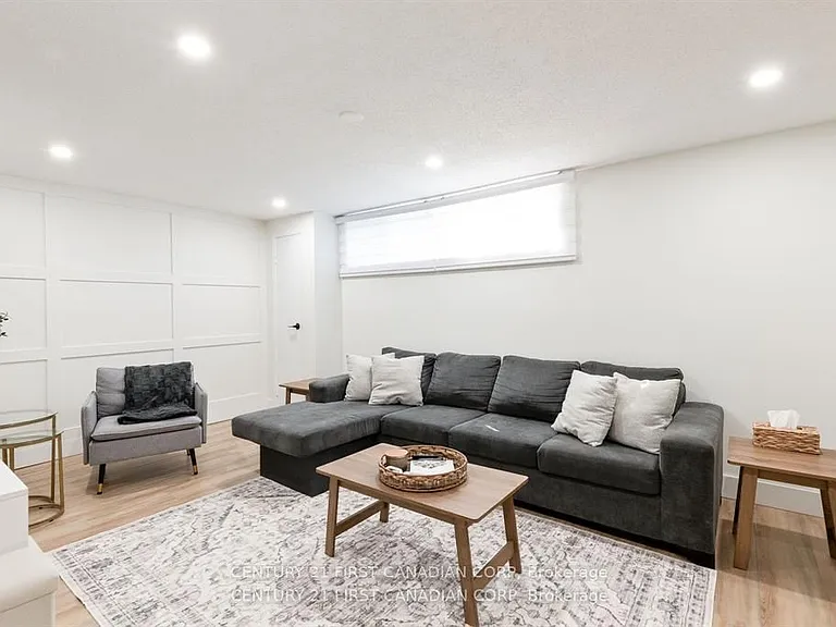 35 Waterman Ave #60 — Photo 26