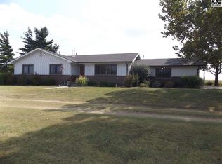 10185 Lake Rd, Pratt, KS 67124