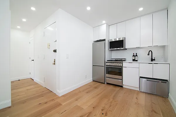 Rented by REAL New York | media 4