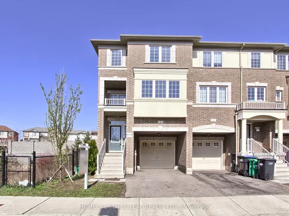 2 Cedarland Rd E, Brampton, ON L6Y 6E5