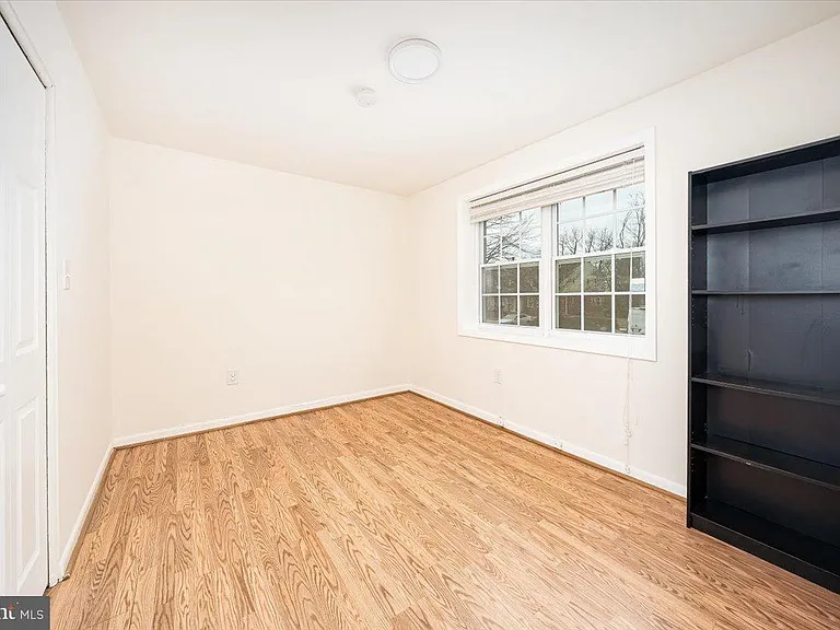 Entry Level Bedroom/ Home Office
