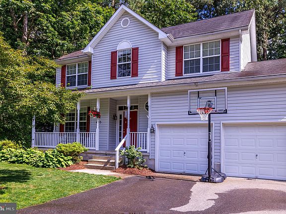 5th image of 403 Timber Ln