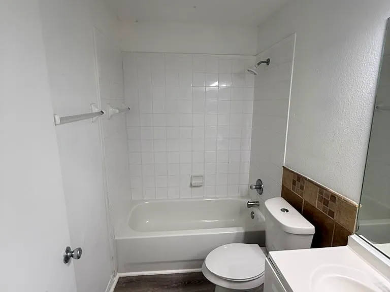 833 Caribbean Dr #A — Photo 15