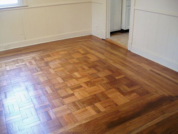 DINING ROOM, HIGH CEILINGS, INLAID PARQUET FROM 1934