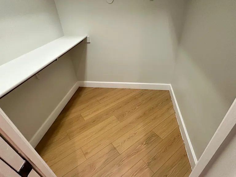8122 Whitford Ct — Photo 25