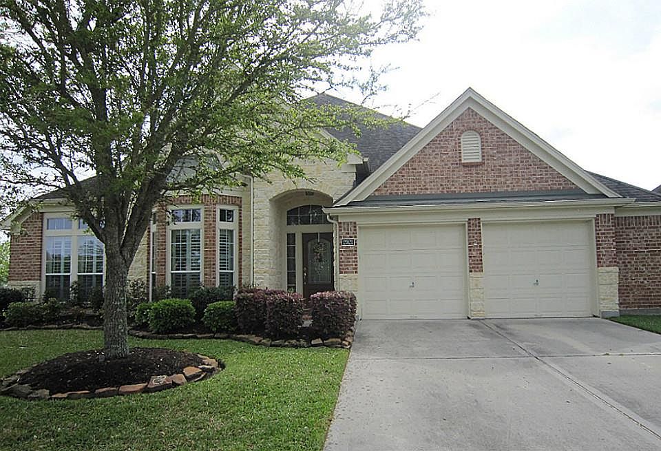 1st image of 2921 Grand Shore Ct