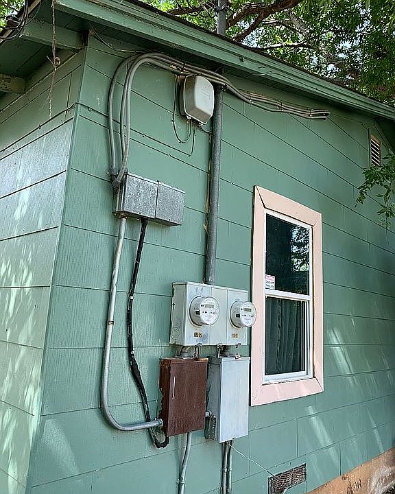 1st image of 1107 N 12th St