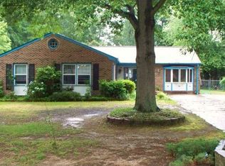 6935 Emerson Ln, Hayes, VA 23072