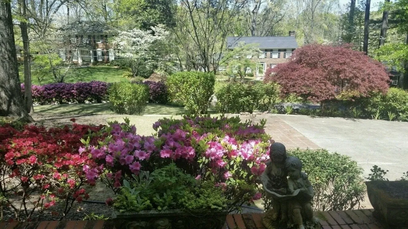Edgewater Trl, Sandy Springs — Photo 2