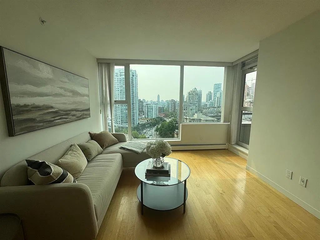 2 bed, 860 sqft, $3,300 — Photo 3