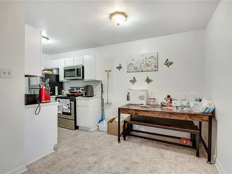 1526 Pine Ridge Dr #D — Photo 4