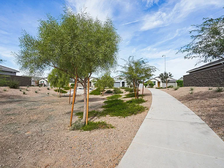 Solana Place at Carlton Commons — Photo 27