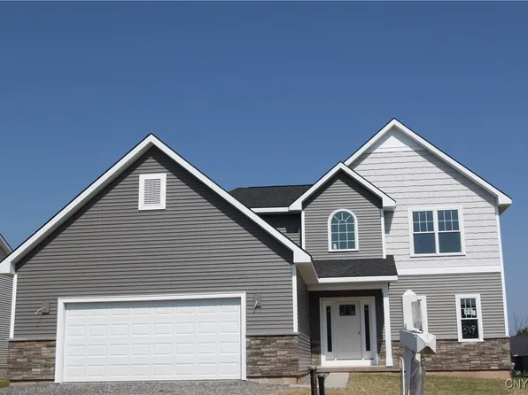 3409 Tall Tree Ln, Baldwinsville, NY 13027