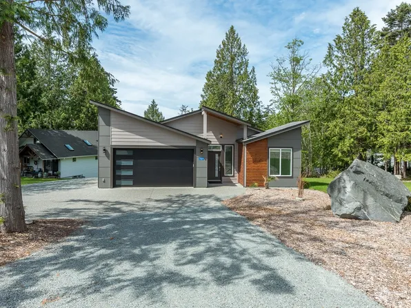 727 Shelter Bay Drive, La Conner, WA 98257