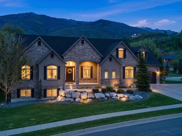 8230 S Deer Run Way, South Weber, UT 84405