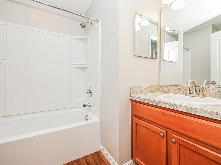 720 Chatham Walk Dr — Photo 15