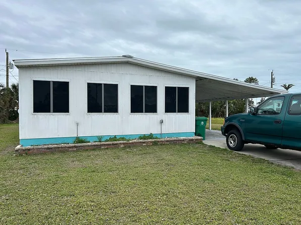 2035 Essence Ave, Englewood, FL 34224