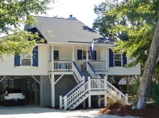 712 Jungle Rd, Edisto Island, SC 29438