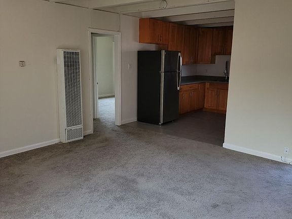 3rd image of 50 E 39th Ave #12