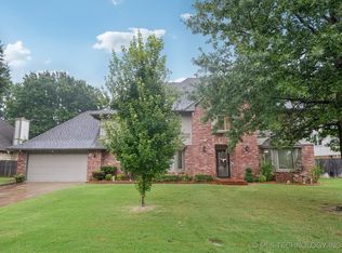8745 S Delaware Pl, Tulsa, OK 74137