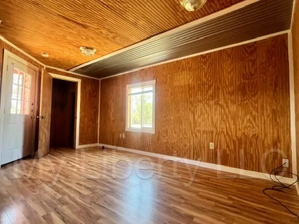 2104 Private Road 7665, Lubbock, TX 79423