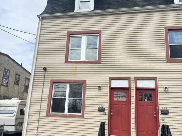 223 Essex St #B, Gloucester City, NJ 08030