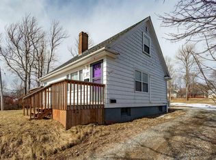 22 Archibald St, Sydney Mines, NS B1V 1G9