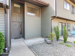5D Auburn Ct, Red Bank, NJ