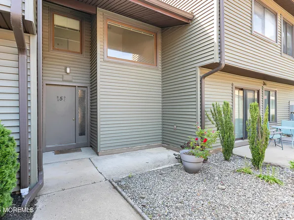 5D Auburn Court, Red Bank, NJ 07701