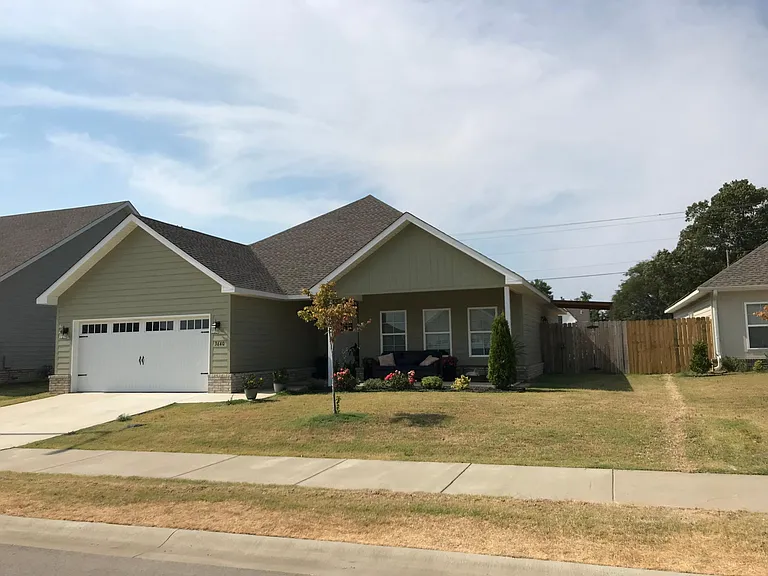 3640 Leafy Pass — Photo 3