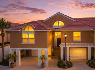21 Crescent Pl S, Saint Petersburg, FL 33711