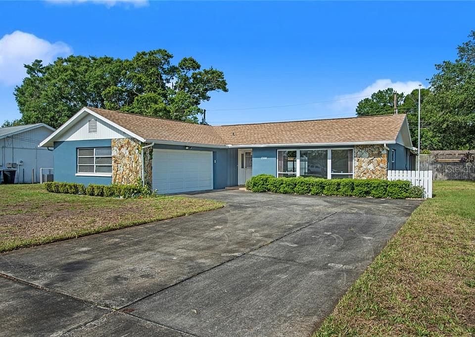 1st image of 1760 Catherine Dr