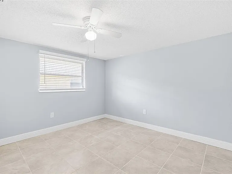 4948 Getner St — Photo 15