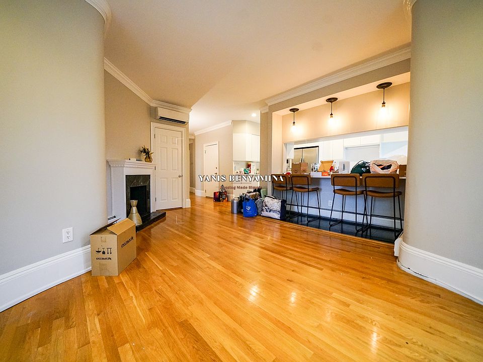 1st image of 33 Longwood Ave #3CP