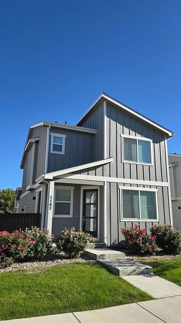 Newer Construction Berthoud Property — Photo 1