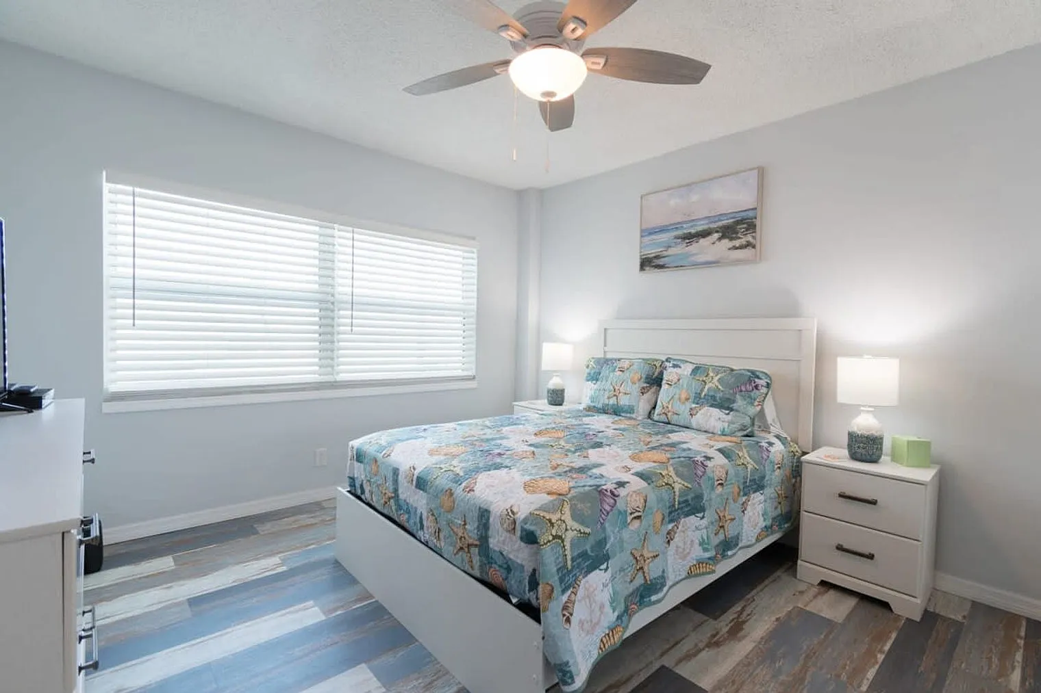 2 bed, 2.0 bath, 1044 sqft, $3,944 — Photo 4